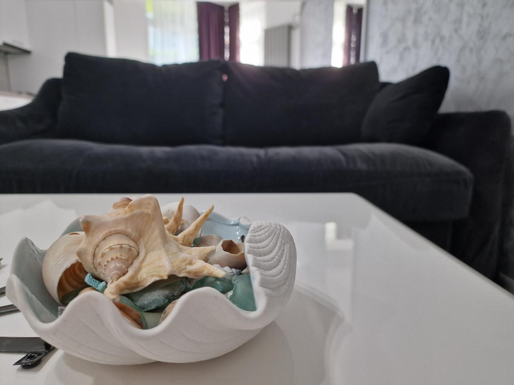 PROMENADA Alezzi Apartments Năvodari Szoba fotó