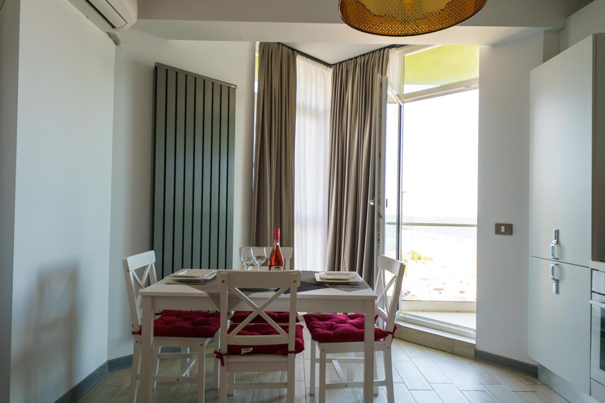 PROMENADA Alezzi Apartments Năvodari Szoba fotó